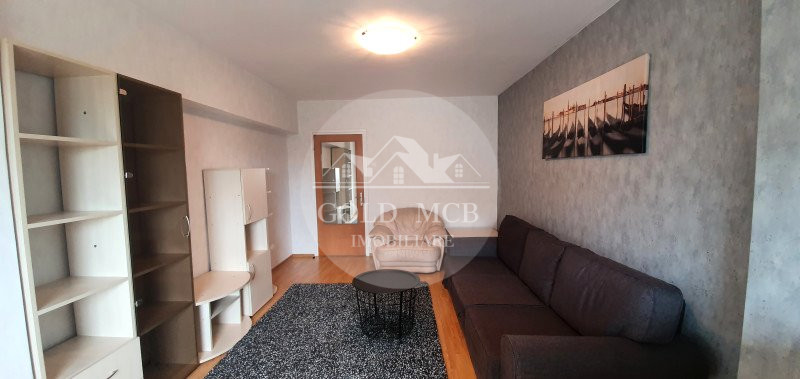 Apartament 3 camere - Teiul Doamnei 