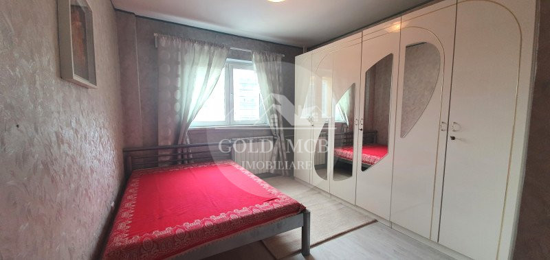 Apartament 3 camere - Teiul Doamnei 