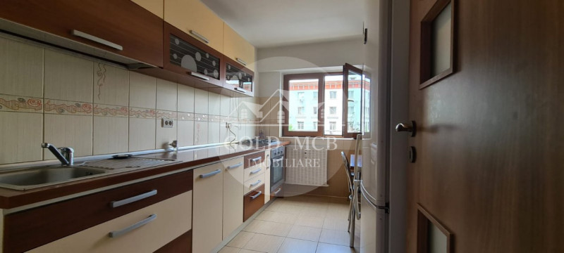 Apartament 3 camere - Metrou Stefan Cel Mare