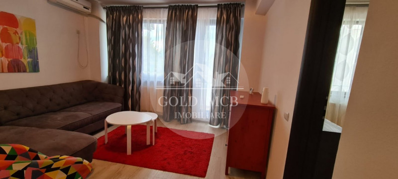 Apartament 3 camere - Damaroaia