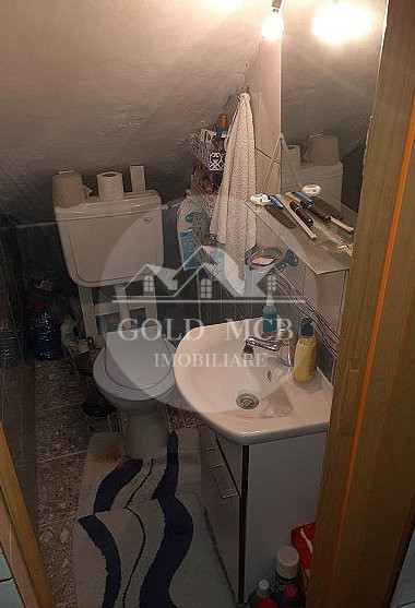 Vanzare casa 2 camere zonaVictoriei 