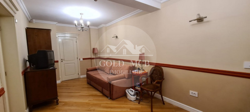 Apartament 2 camere cu hol locuibil Parter Vila - Calea Calarasilor