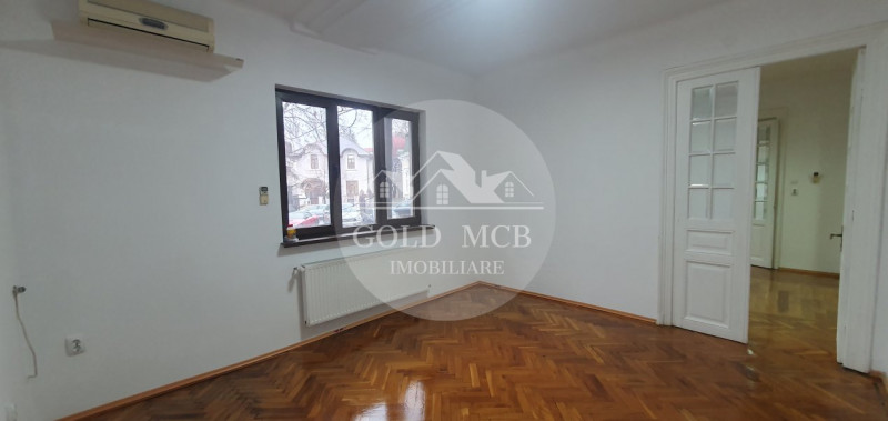 Apartament 4 camere Birouri/Showroom - Piata Victoriei - Capitale