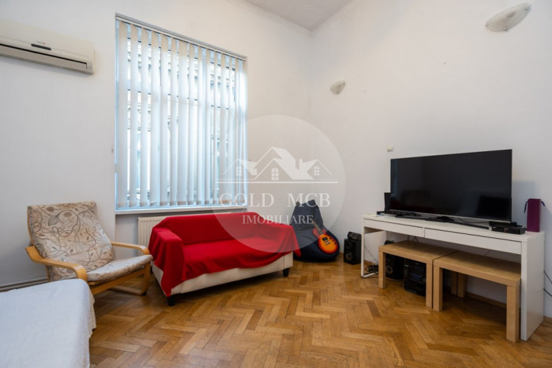 Apartament 4 camere si Mansarda in Vila -  Parcul Cismigiu