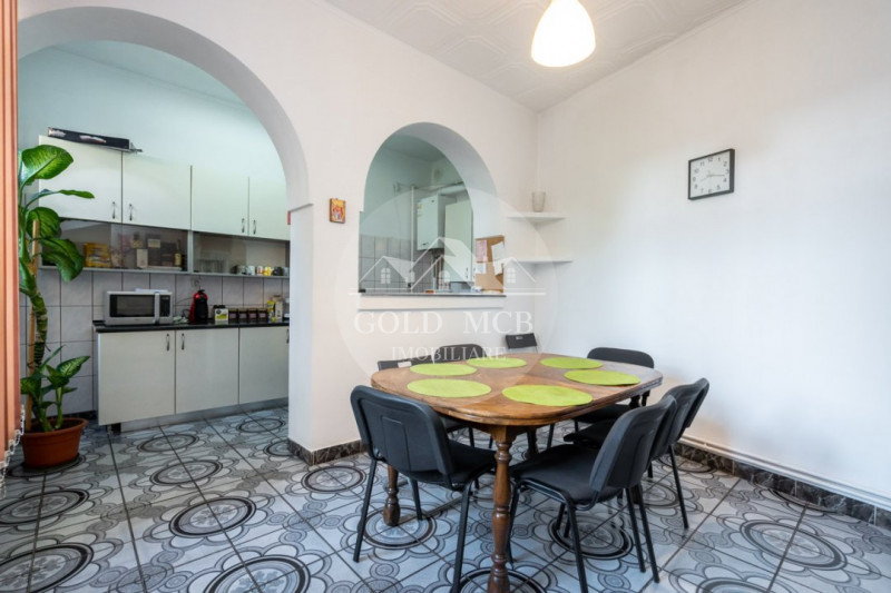 Apartament 4 camere si Mansarda in Vila -  Parcul Cismigiu