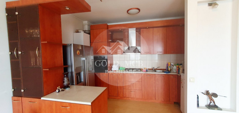 Apartament 2 camere - Andronache Bloc 2012