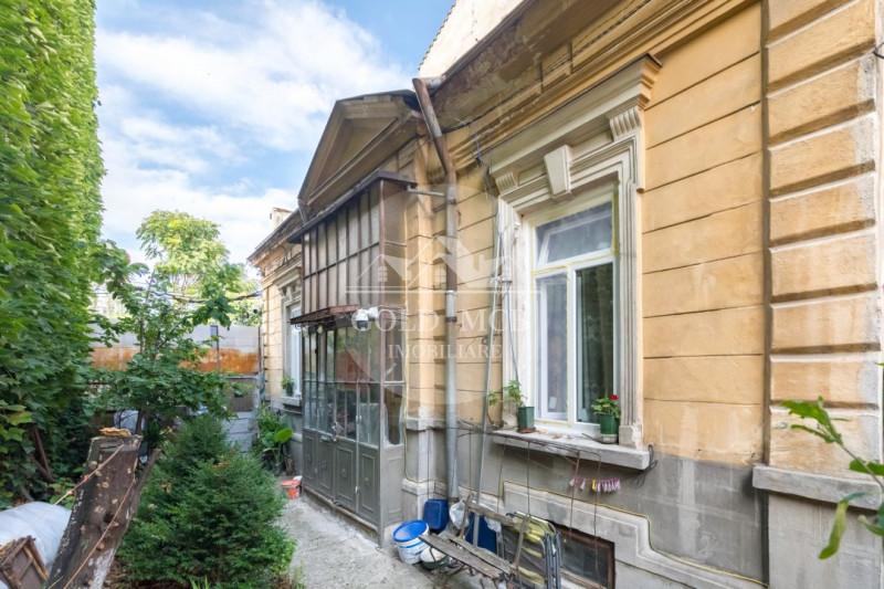 Armeneasca-casa singur curte