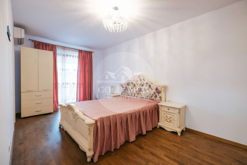 Sisesti -apartament 3 camere nou cu garaj