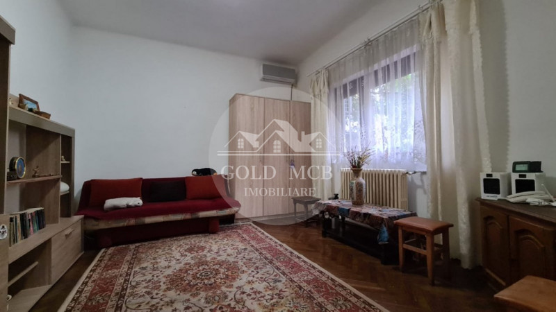 2 apartamente in vila metrou Sincai