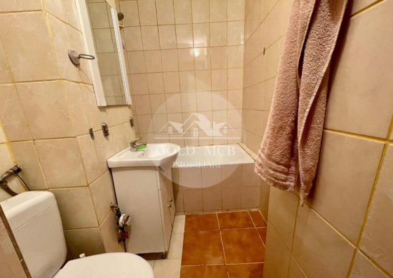 De vanzare apartament 2 camere, zona Lujerului. SUPER OFERTA