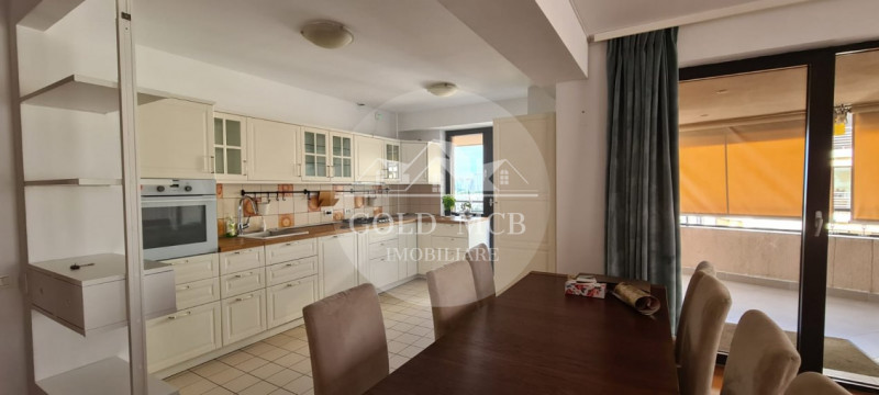 4 CAMERE CENTRAL PARK-METROU STEFAN CEL MARE