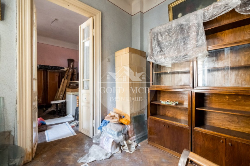 Armeneasca-casa singur curte