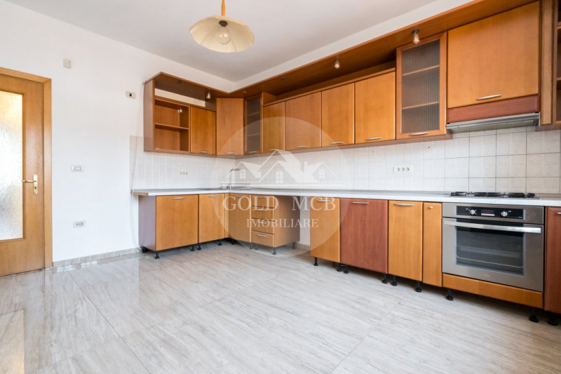 Vila 1 Mai- Chibrit-pentru doua familii