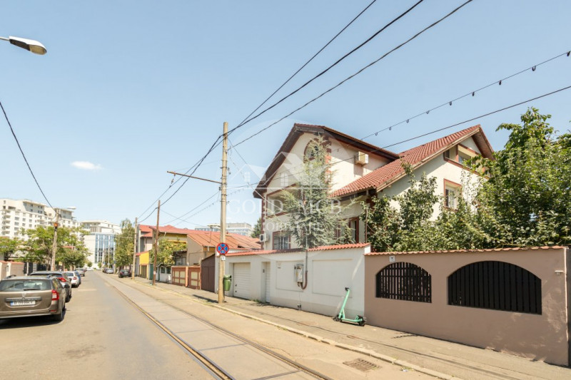 Vila 1 Mai- Chibrit-pentru doua familii
