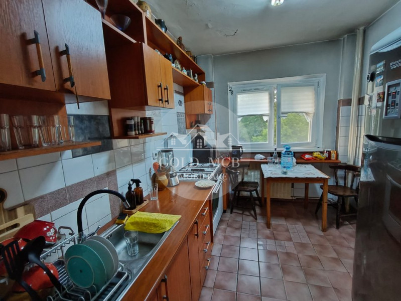 Apartament 4 camere - Bdul Ghencea