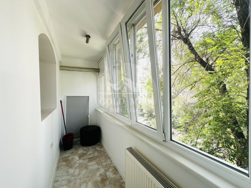 Apartament 3 camere - Parcul Alexandru Ioan Cuza 