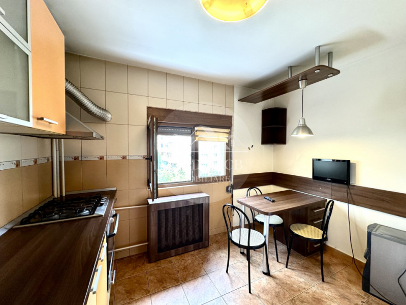 Apartament 3 camere - Eroii Revoluției 