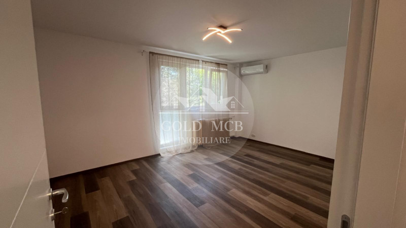 4 camere Rahova -Teius