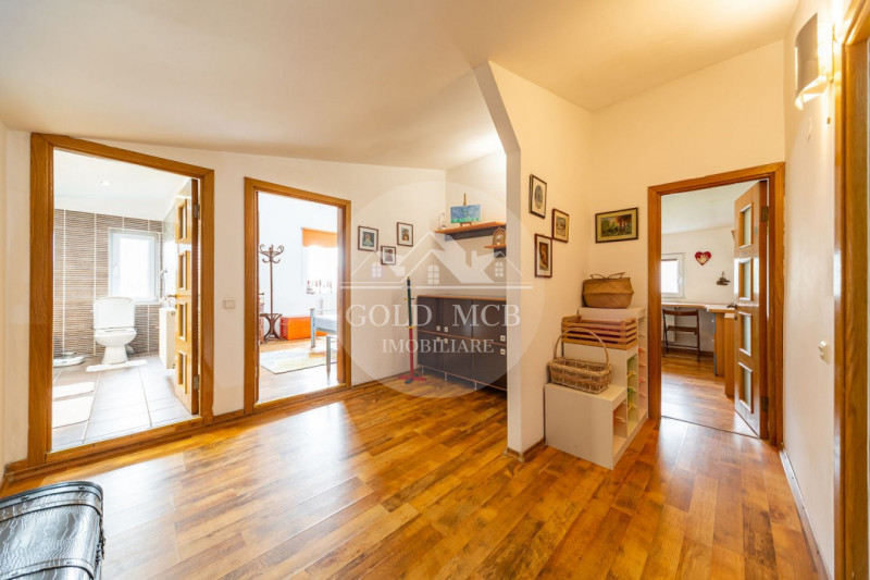 VILA parter si etaj- PIPERA