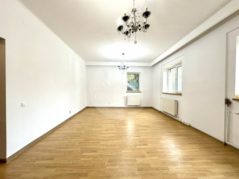 Apartament 3 camere - curte - Metrou Costin Georgian