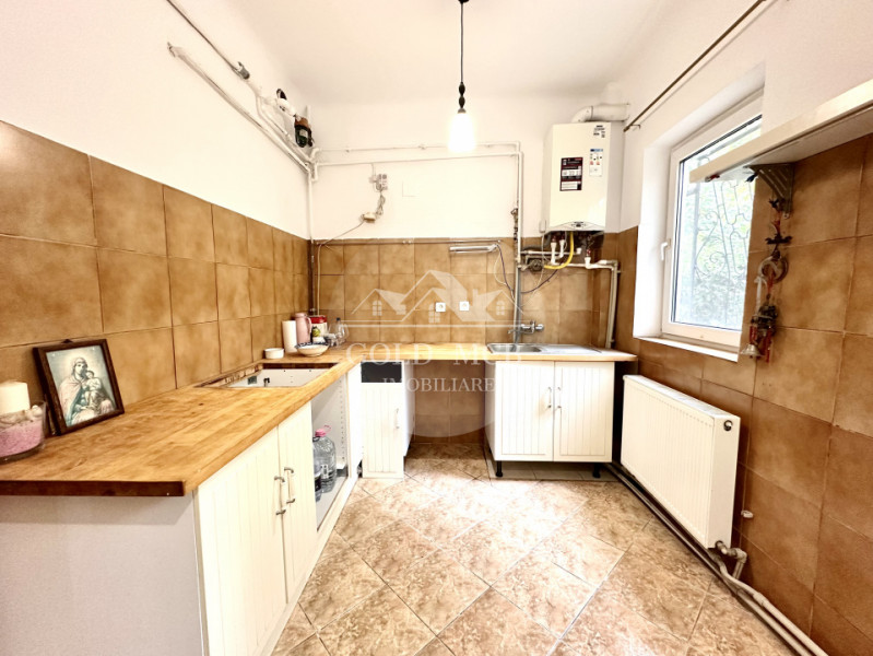 Apartament 3 camere - curte - Metrou Costin Georgian