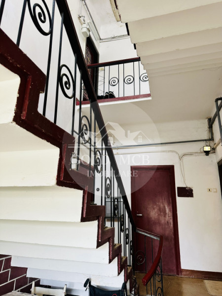 Apartament 3 camere - curte - Metrou Costin Georgian