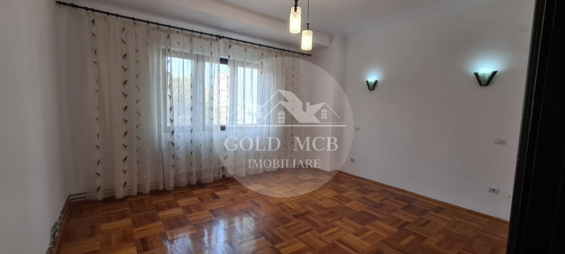 4 camere - Armeneasca - locuinta/birouri