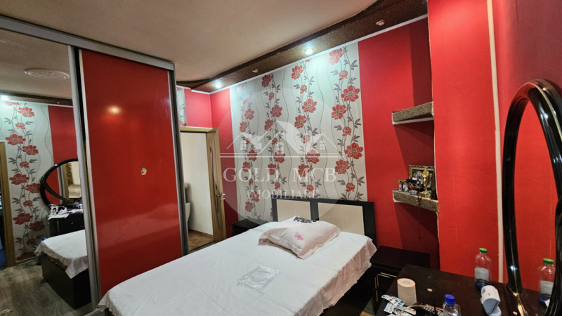 Casa curte- Metrou Pieptanari