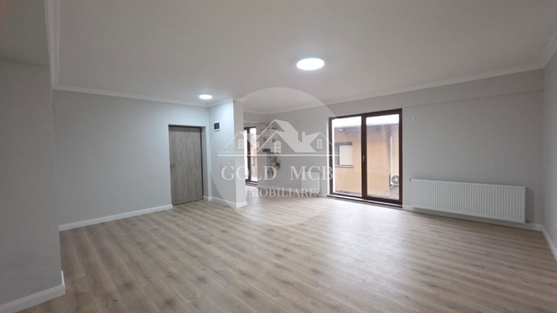 3 Camere Damaroaia bl nou