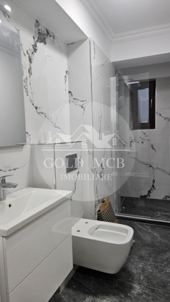 3 Camere Damaroaia bl nou