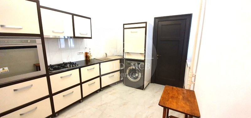 4 camere - Armeneasca - locuinta/birouri