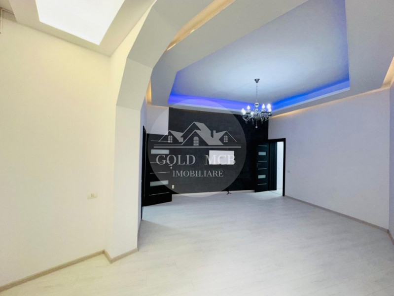 Apartament 3 camere - Mantuleasa