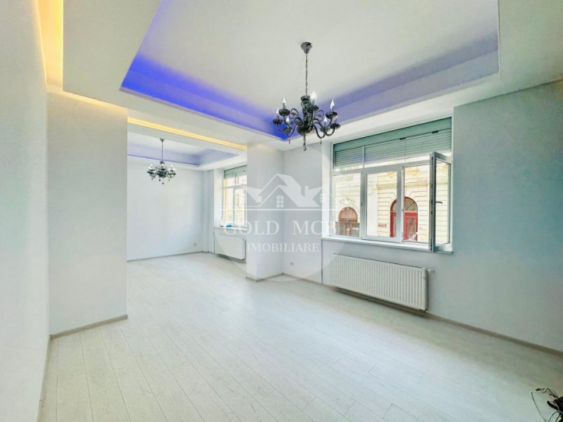 Apartament 3 camere - Mantuleasa