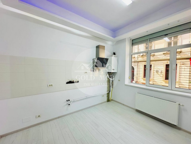 Apartament 3 camere - Mantuleasa