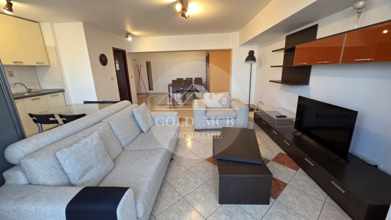 3 CAMERE UNIRII ROND PIATA ALBA IULIA