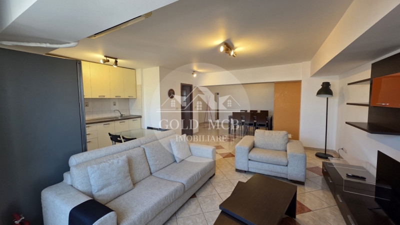 3 CAMERE UNIRII ROND PIATA ALBA IULIA