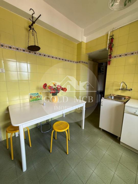 3 Camere Piata Universitatii