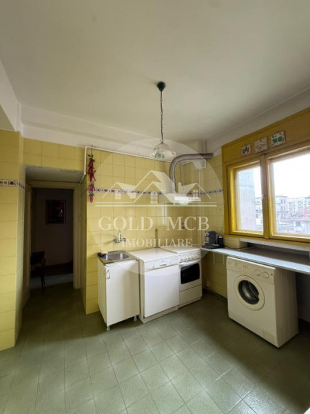 3 Camere Piata Universitatii