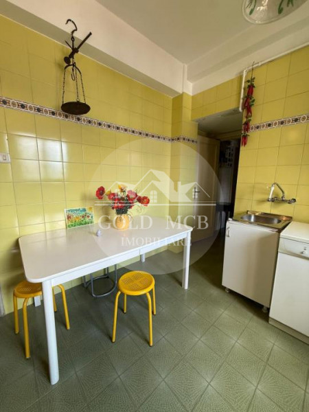 3 Camere Piata Universitatii