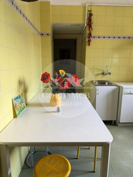 3 Camere Piata Universitatii