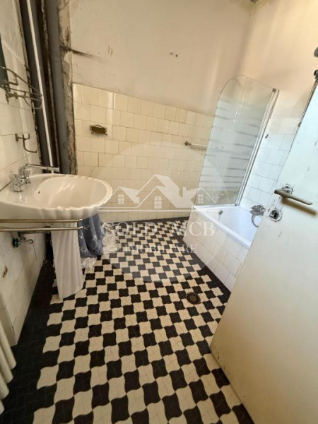 3 Camere Piata Universitatii