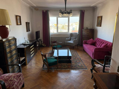 3 Camere Piata Universitatii