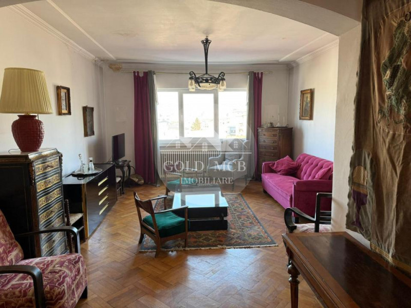 3 Camere Piata Universitatii