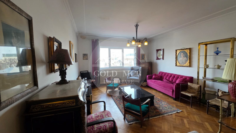 3 Camere Piata Universitatii