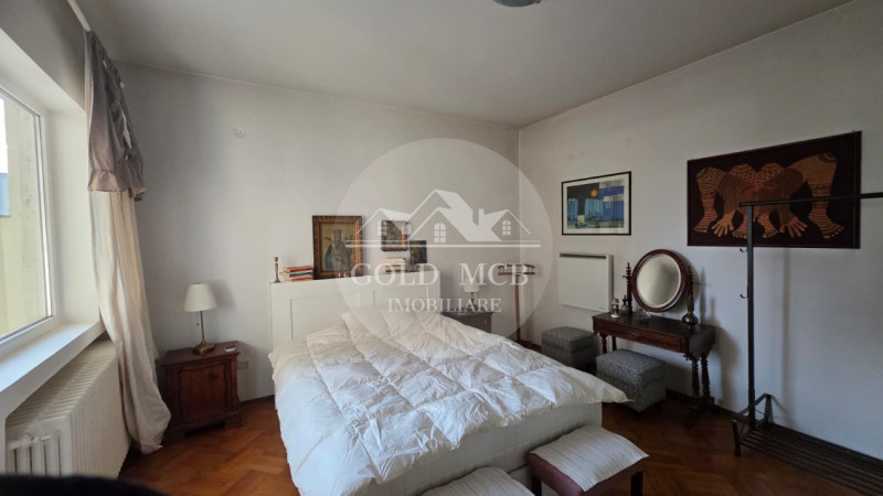 3 Camere Piata Universitatii