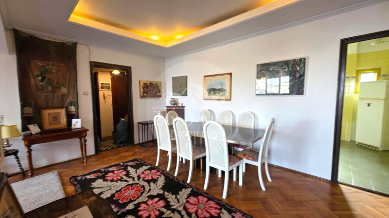 3 Camere Piata Universitatii