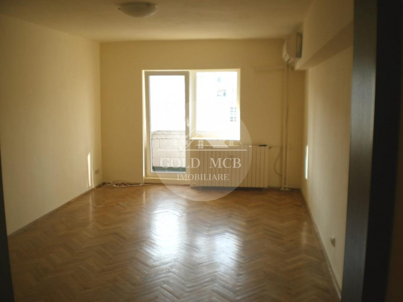 3 camere Bdul Decebal- Metrou Piata Muncii