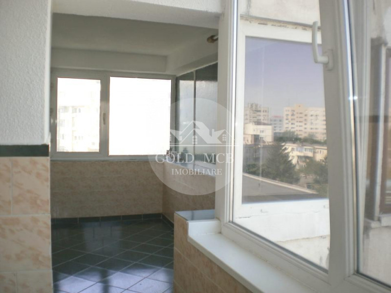 3 camere Bdul Decebal- Metrou Piata Muncii