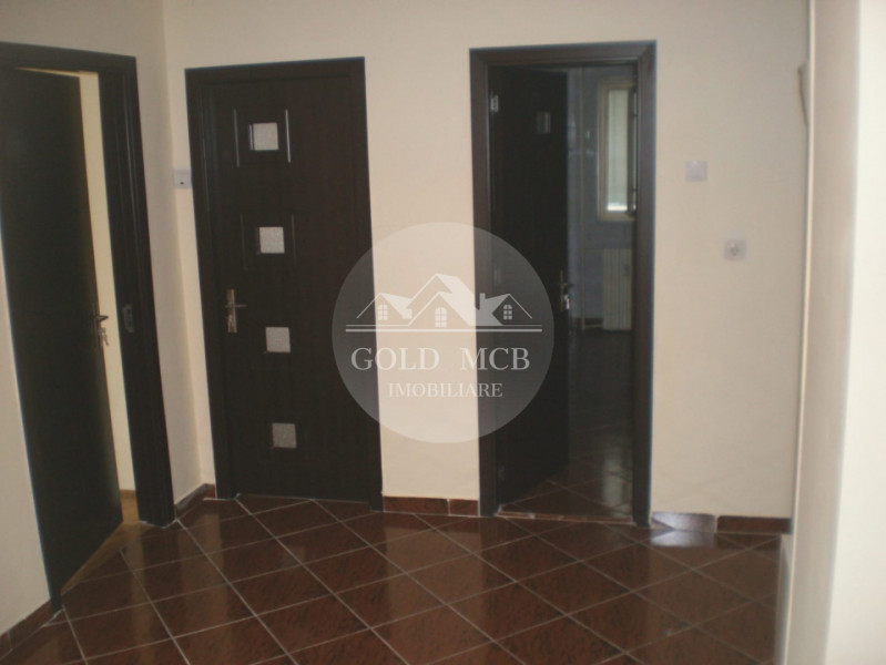 3 camere Bdul Decebal- Metrou Piata Muncii