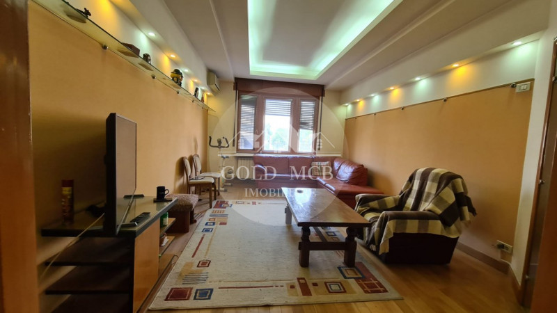 3 camere Mosilor- Armeneasca